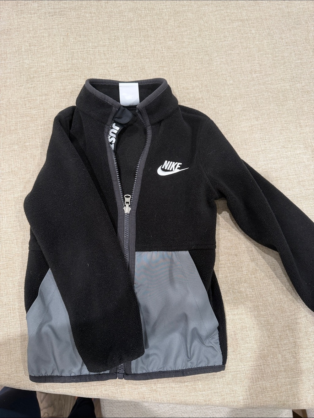 Nike Kids Black & Gray Full-Zip Puffer-Fleece Jacket